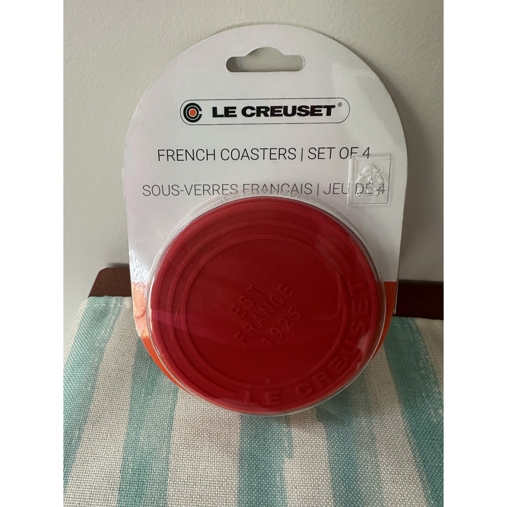 LE CREUSET Set of 4 French Silicone Coasters Red Mug Lid 4 in Wide NIP